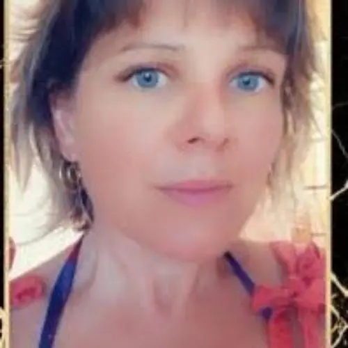 Visage de Catherine Régnier, femme zèbre, illustrant son interview