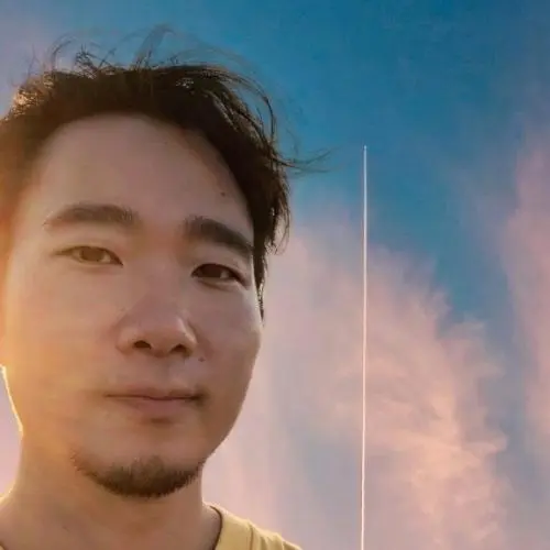 Portrait de Fusée Nai, illustrant son regard d'homme surdoué