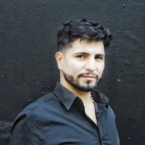 Portrait de Vincent Lahouze, écrivain HPI