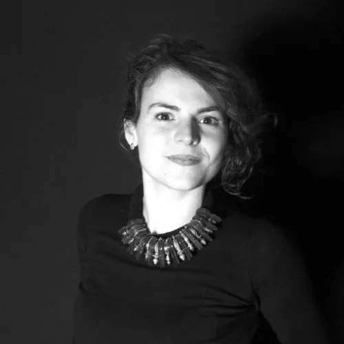 Photo de Emma-Claire Fierce illustrant son interview sur le Haut Potentiel